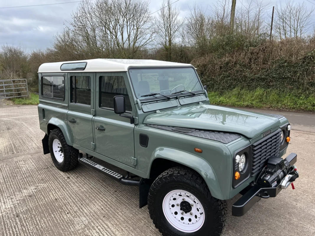 old land rover defender