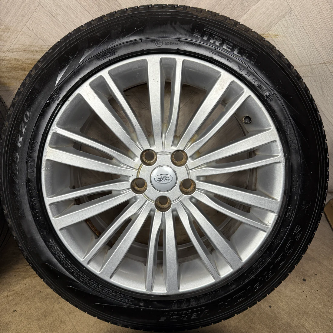 20'' GENUINE LAND ROVER DISCOVERY 5 SILVER 1011 RANGE ROVER SPORT ALLOY WHEELS TYRES ALLOYS 5X120 HY321007RA 5 9A7FB4A1 1BCA 4E59 8C46 C75BFB12896D 1 201 a 3ef047c3 d85d 43b9 b79e d576a8941695